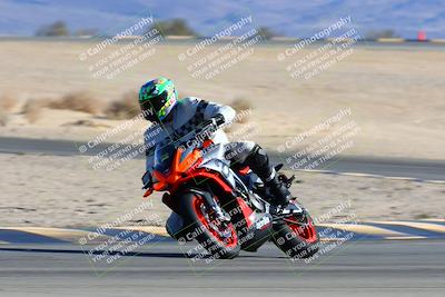 media/Jan-08-2022-SoCal Trackdays (Sat) [[1ec2777125]]/Turn 4 (1145am)/